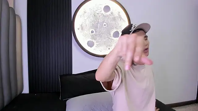 Snapshot of Martshall09 chatting on 10/10/25, 09:14 Martshall09 online show from 10/10/25, 09:14