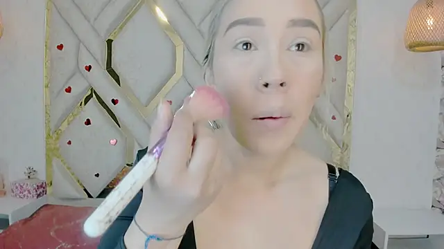 Snapshot of Lannajansen chatting on 02/25/25, 01:17 Lannajansen online show from 02/25/25, 01:17