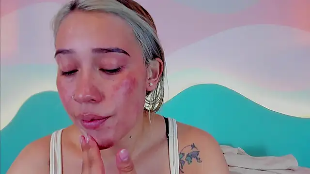 Snapshot of Lannajansen chatting on 10/30/25, 03:35 Lannajansen online show from 10/30/25, 03:35