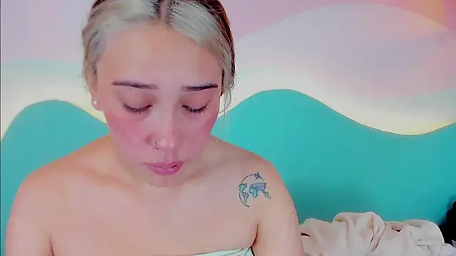 Snapshot of Lannajansen chatting on 10/31/25, 11:55 Lannajansen online show from 10/31/25, 11:55