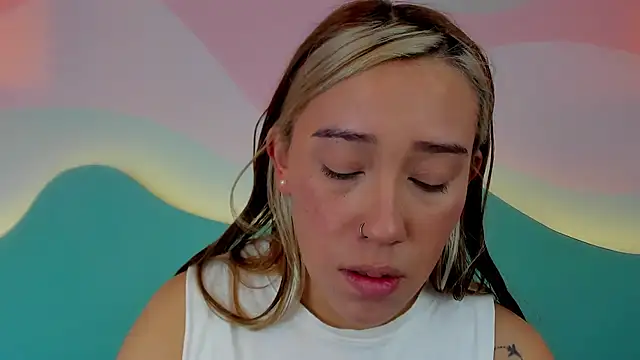 Snapshot of Lannajansen chatting on 11/05/25, 01:00 Lannajansen online show from 11/05/25, 01:00