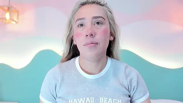 Snapshot of Lannajansen chatting on 11/08/25, 01:44 Lannajansen online show from 11/08/25, 01:44