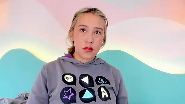 Snapshot of Lannajansen chatting on 11/18/25, 02:54 Lannajansen online show from 11/18/25, 02:54