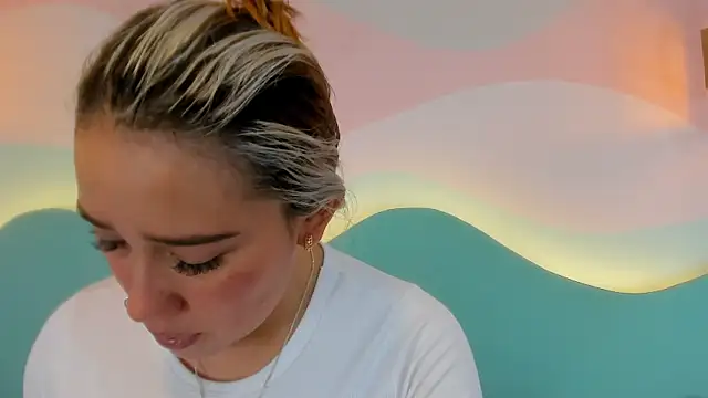 Lannajansen online show from 02/25/26, 01:21