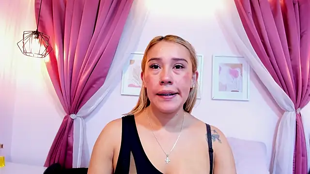 Lannajansen online show from 04/20/26, 01:36