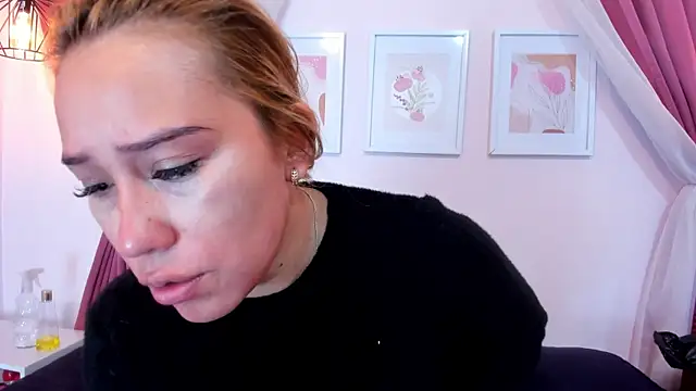 Lannajansen online show from 04/24/26, 02:08