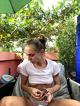 White Lu online show from 02/19/26, 02:07