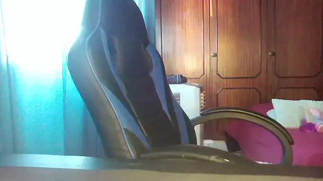 bunnyfox420 online show from 10/02/25, 12:45