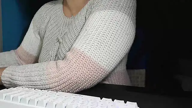 bunnyfox420 online show from 11/16/25, 07:08