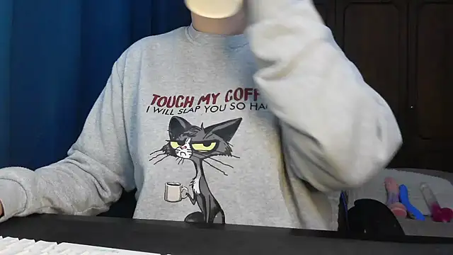 bunnyfox420 online show from 11/30/25, 05:06