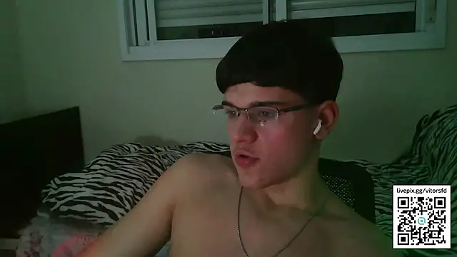 vitorsafado19 online show from 10/03/25, 03:25