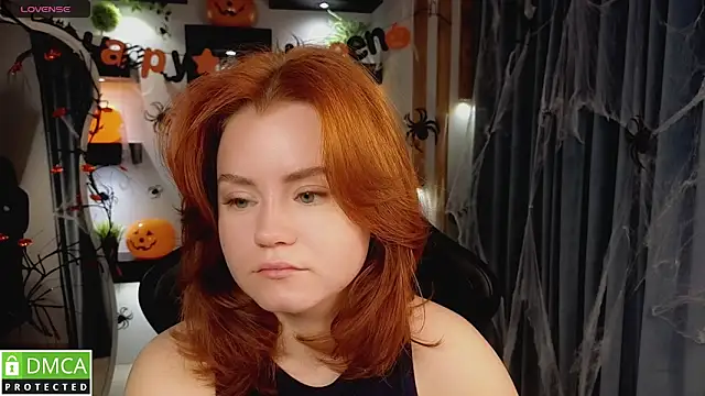 Snapshot of lu_muon chatting on 10/28/25, 01:09 lu muon online show from 10/28/25, 01:09