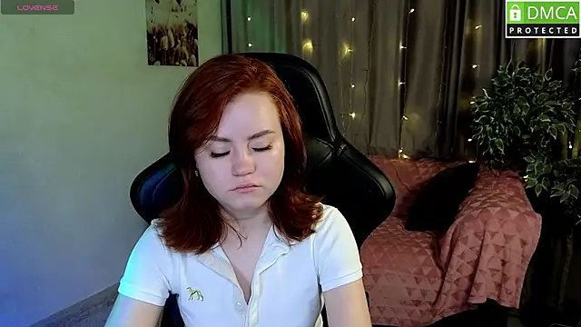 Snapshot of lu_muon chatting on 11/14/25, 11:57 lu muon online show from 11/14/25, 11:57