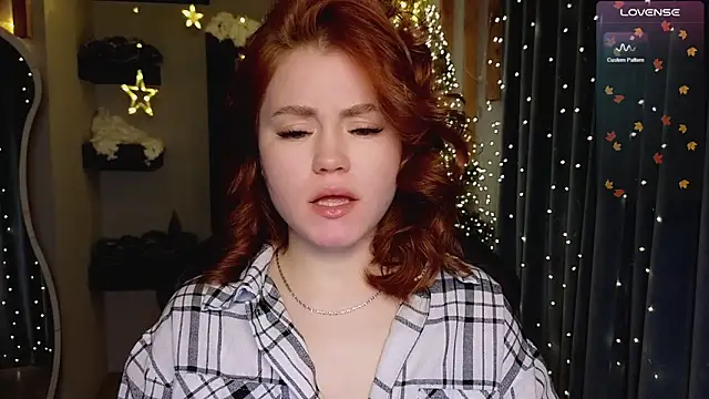 Snapshot of lu_muon chatting on 12/16/25, 01:21 lu muon online show from 12/16/25, 01:21