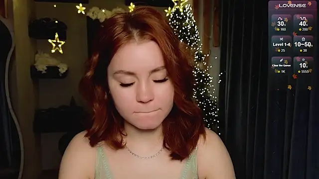 Snapshot of lu_muon chatting on 12/17/25, 01:11 lu muon online show from 12/17/25, 01:11