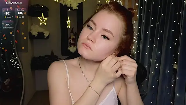 Snapshot of lu_muon chatting on 12/18/25, 01:22 lu muon online show from 12/18/25, 01:22