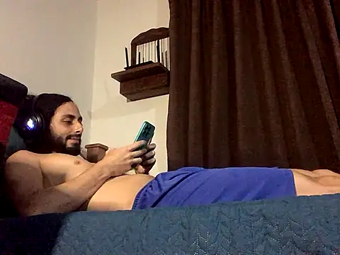 Nooneisthis online show from 10/31/25, 04:57