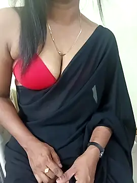 Snapshot of Vedha_Vedhika chatting on 02/16/25, 10:54 Vedha Vedhika online show from 02/16/25, 10:54