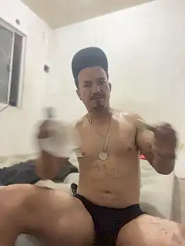 paullliliu online show from 06/25/26, 07:24