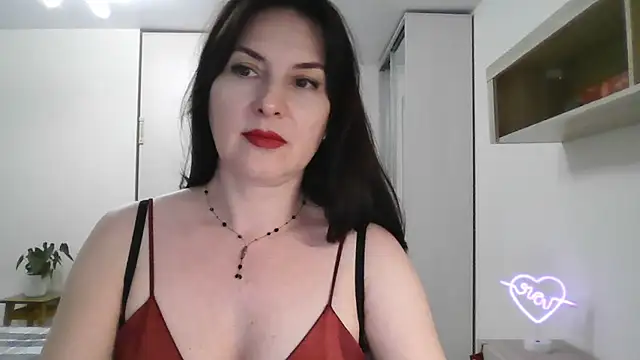 Victoria Glam online show from 01/28/25, 06:39