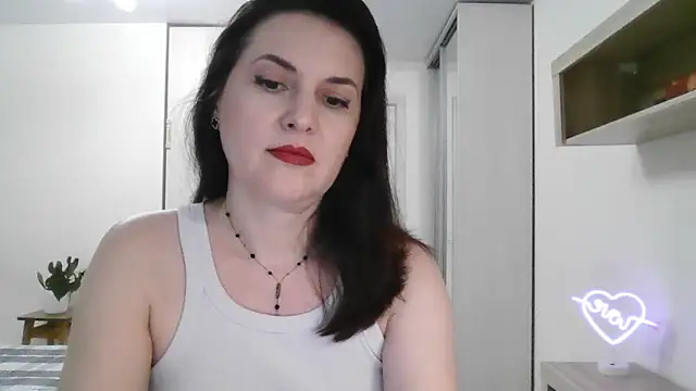 Victoria Glam online show from 02/17/25, 06:26