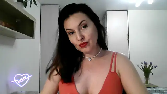 Victoria Glam online show from 03/10/25, 08:12