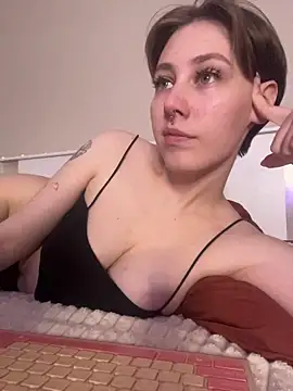 Molli Luv online show from 11/24/25, 04:01