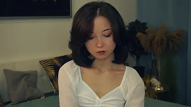 VeronaCritchlow online show from 03/01/25, 07:41