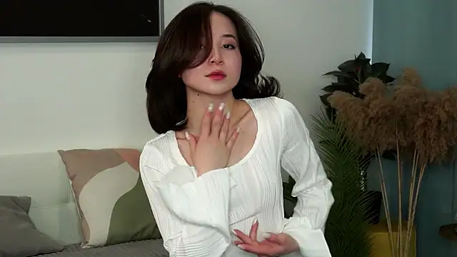 VeronaCritchlow online show from 03/18/25, 07:52