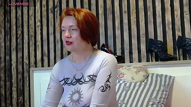 Snapshot of Alis_Lovi chatting on 10/30/25, 11:05 Alis Lovi online show from 10/30/25, 11:05