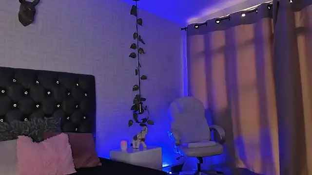 Hannah Jonhson online show from 01/25/25, 04:13