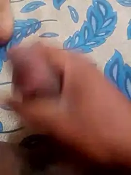 Snapshot of mhmia chatting on 10/28/25, 10:01 mhmia online show from 10/28/25, 10:01