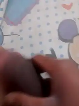 Snapshot of mhmia chatting on 11/16/25, 06:46 mhmia online show from 11/16/25, 06:46