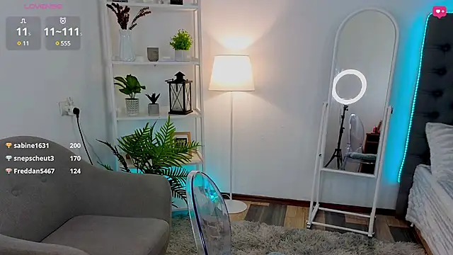 Donna Sun online show from 02/21/25, 09:45