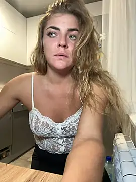 Donna Sun online show from 03/02/25, 06:40