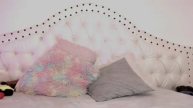 isabelajonesgl online show from 10/23/25, 05:23