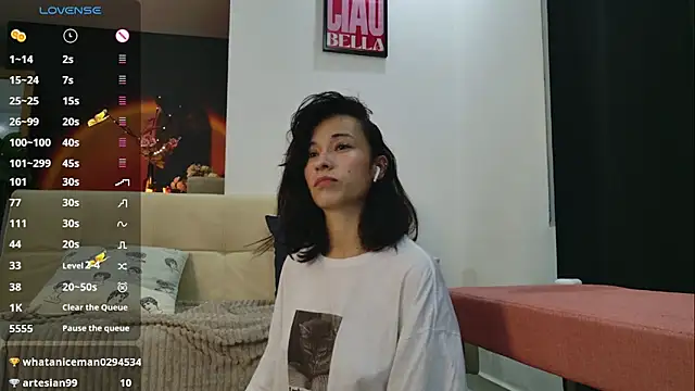 Snapshot of GerberaBlooms77 chatting on 02/03/25, 12:25 GerberaBlooms77 online show from 02/03/25, 12:25