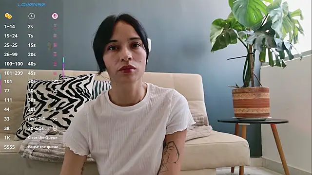 Snapshot of GerberaBlooms77 chatting on 03/21/25, 05:12 GerberaBlooms77 online show from 03/21/25, 05:12