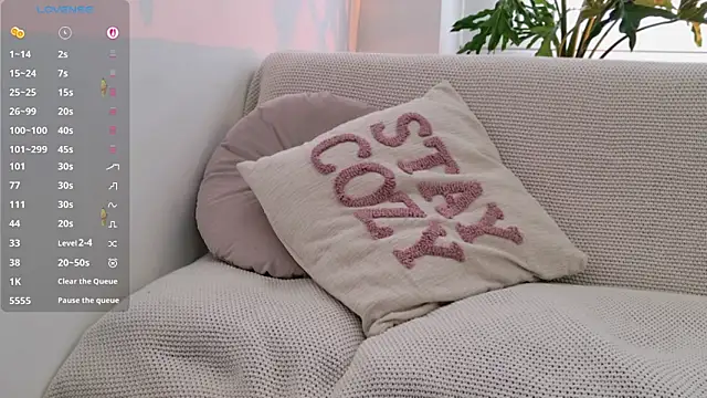 Snapshot of GerberaBlooms77 chatting on 03/26/26, 08:25 GerberaBlooms77 online show from 03/26/26, 08:25