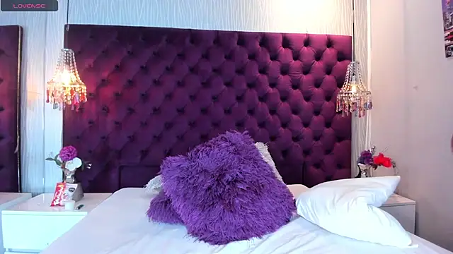 MeganCrow online show from 01/29/25, 04:41