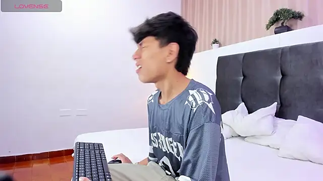 Snapshot of Im_Kael chatting on 01/28/25, 12:11 Im Kael online show from 01/28/25, 12:11