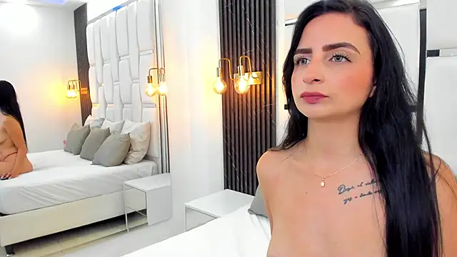 Snapshot of victoria_cambell_ chatting on 02/25/25, 07:25 victoria cambell online show from 02/25/25, 07:25