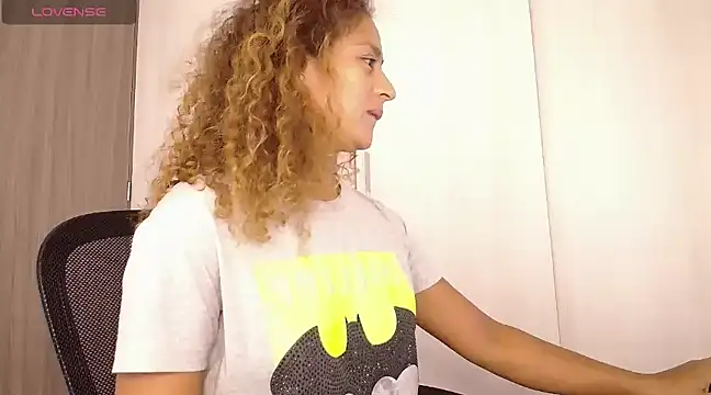 Zoedaniels online show from 01/30/25, 05:49