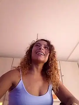 Zoedaniels online show from 03/18/25, 08:37