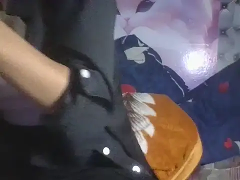 AKANSHA 7 online show from 10/15/25, 07:36