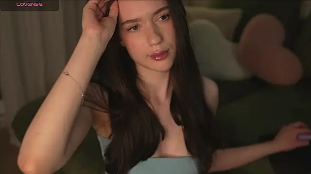 justbarbiee online show from 04/05/26, 07:00