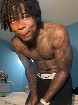 Snapshot of squirmxx10 chatting on 02/26/25, 09:42 squirmxx10 online show from 02/26/25, 09:42