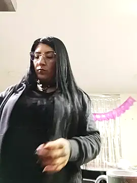 Snapshot of milfjade01 chatting on 01/29/25, 09:33 milfjade01 online show from 01/29/25, 09:33