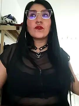 Snapshot of milfjade01 chatting on 01/29/25, 02:21 milfjade01 online show from 01/29/25, 02:21