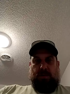 Snapshot of mrcox420 chatting on 02/28/25, 07:48 mrcox420 online show from 02/28/25, 07:48